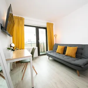 Studio Orange - Zentral Mit Balkon - Altstadt - Messe Apartment Düsseldorf